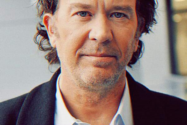 Timothy Hutton